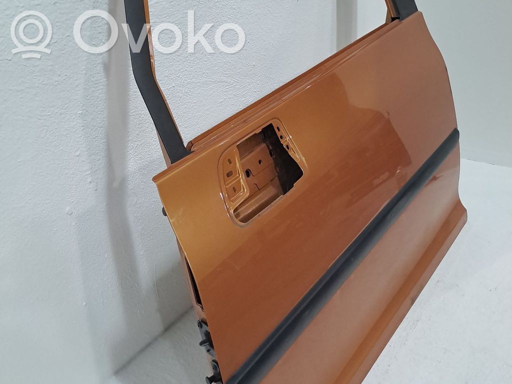 Tür vorne   9002V9
