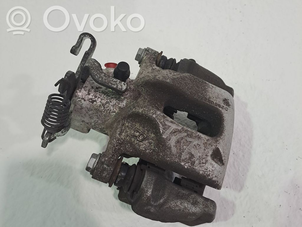 Toyota Auris 150 Pinza del freno posteriore