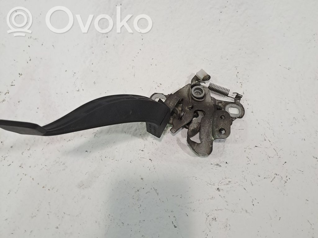 Kiinnityskoukku/-silmukka   7934F5