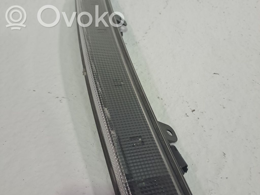 Kolmas/lisäjarruvalo   6350V2,6351HH