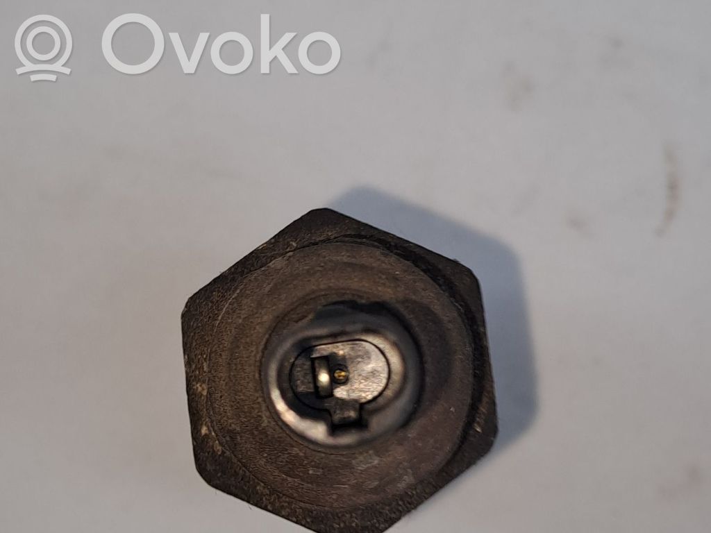 Sensor   8353028020