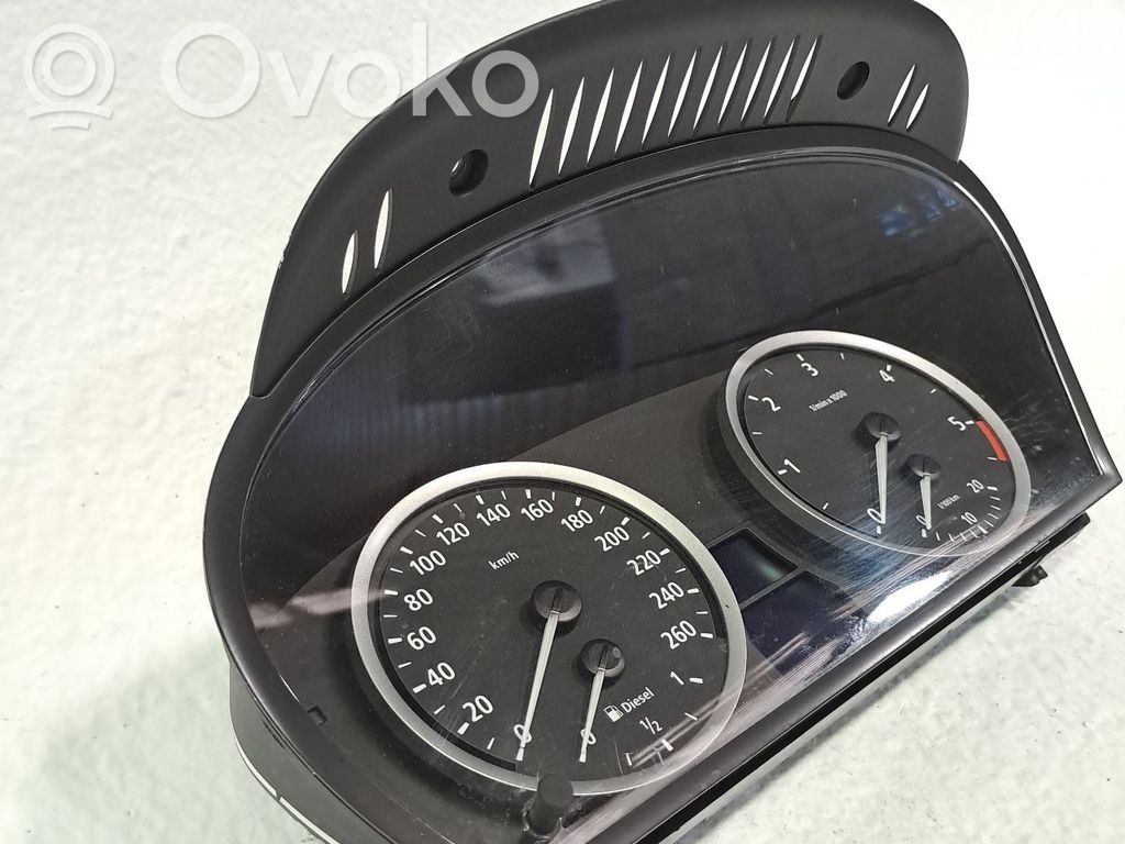 Compteur de vitesse tableau de bord   62119135254