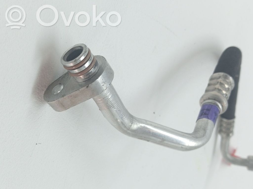 Manguito/racor flexible para A/C   6477G7