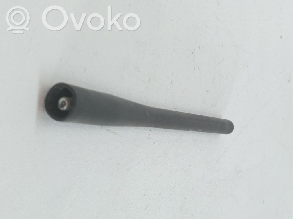 Citroen C4 Aircross Radion antenni 