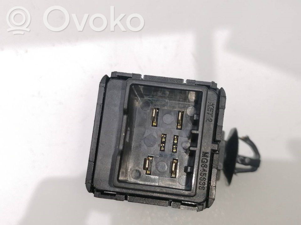 Hyundai i10 Modul de control caroserie central 