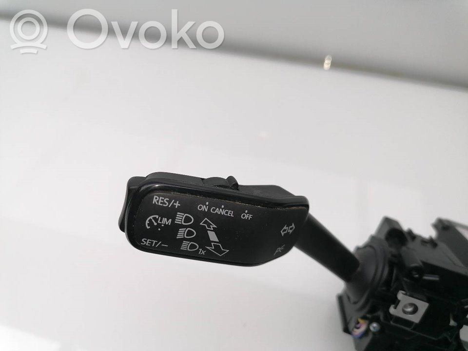 Boutons / interrupteurs volant   2Q0953521AE,2Q0953502A