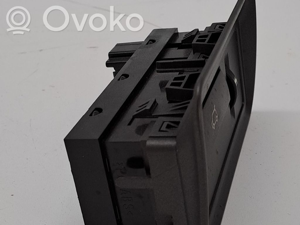 Modul de control caroserie central   LR025943,BJ3211654BB