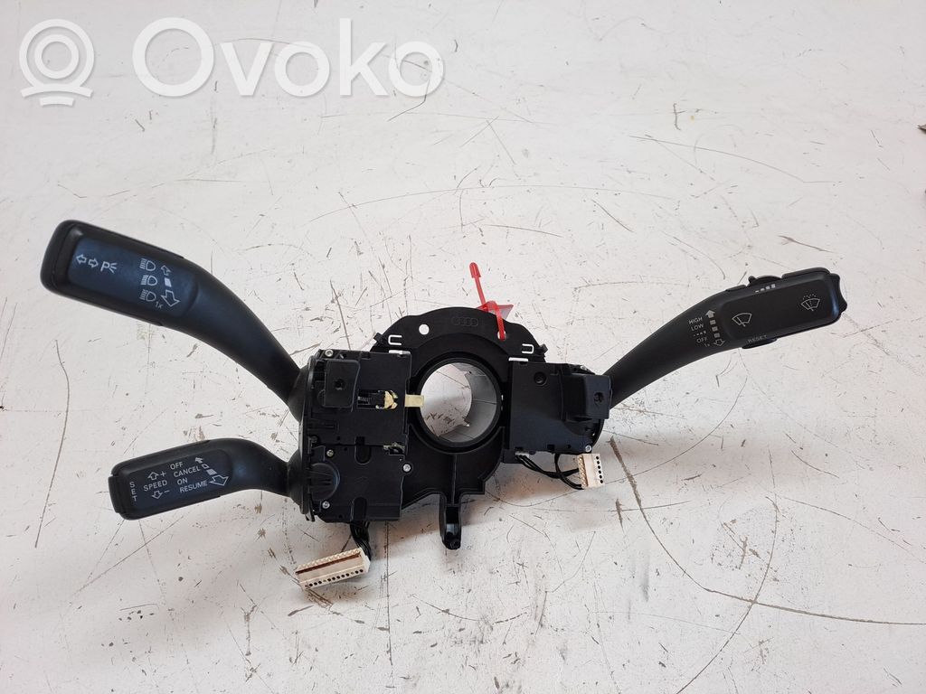 Audi A4 S4 B8 8K Pulsanti/interruttori sul volante