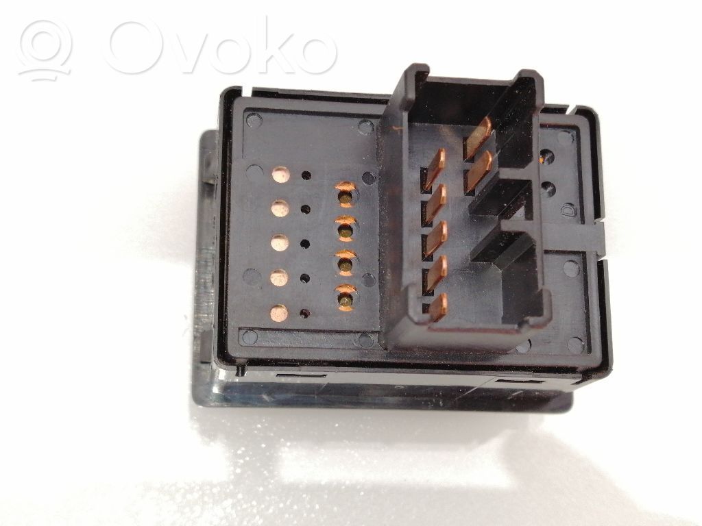 Sivupeilin kytkin   3795075F00