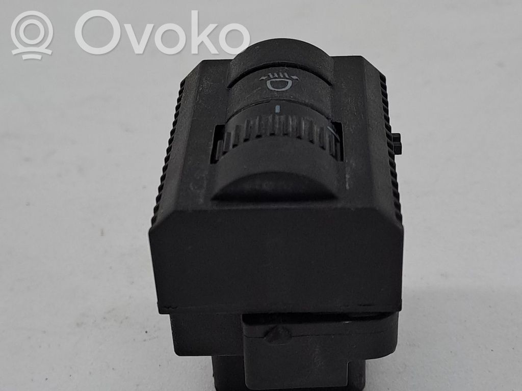 Volkswagen Amarok Unidad de control/módulo de carrocería central 