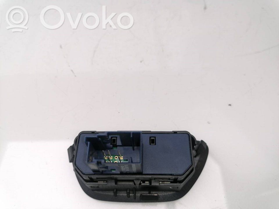 Citroen C5 Steering wheel buttons/switches 