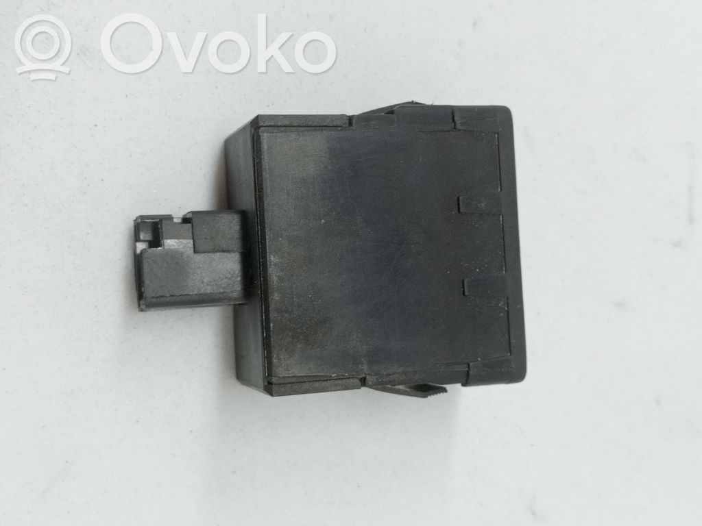 Unidad de control/módulo de carrocería central   96661868XT