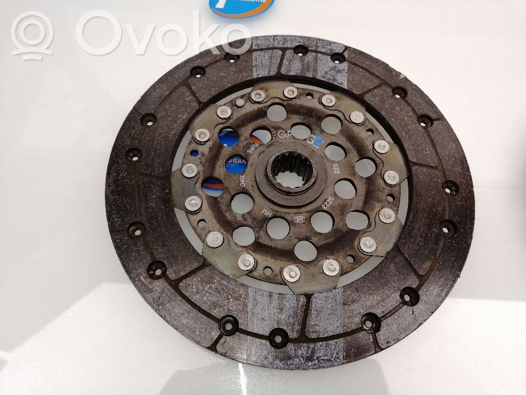 Chevrolet Meriva Kit d'embrayage 