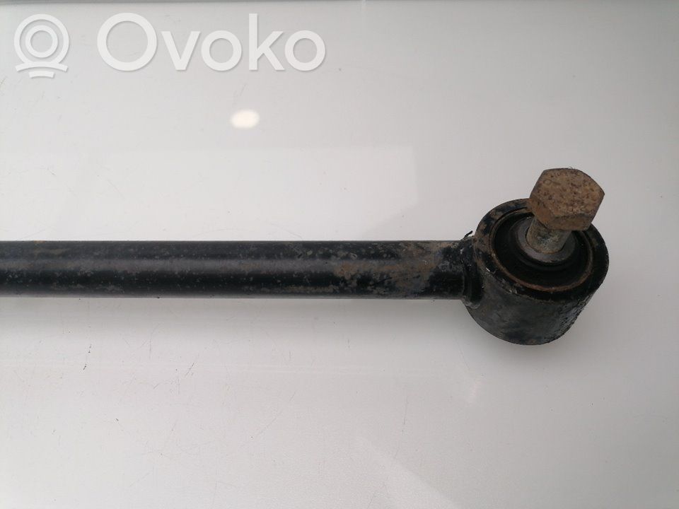 Nissan Terrano Tylny stabilizator / drążek 