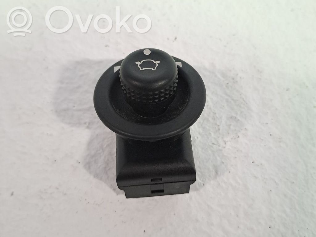 Sivupeilin kytkin   1782894,CA6T17B676BA