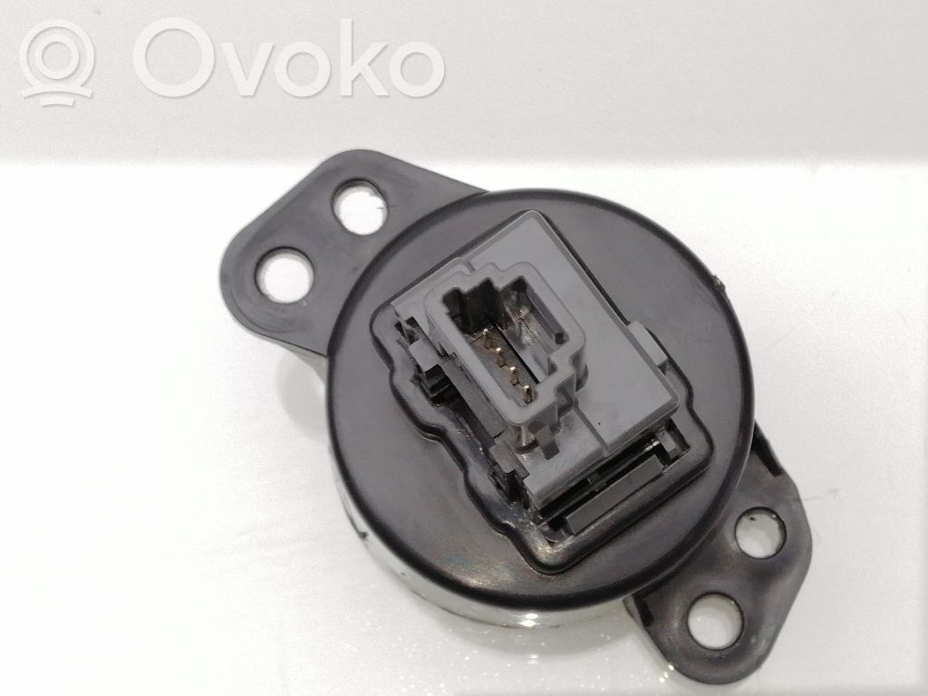Toyota Aygo AB40 Interruttore luci di emergenza