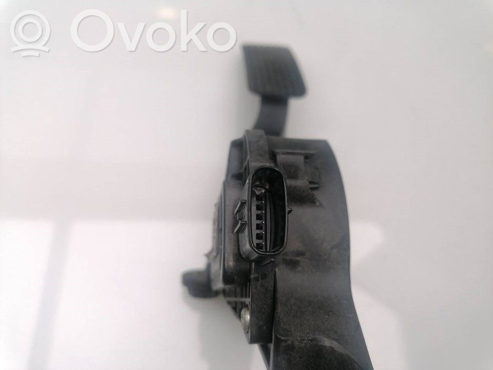 Gaspedal   32700G4200
