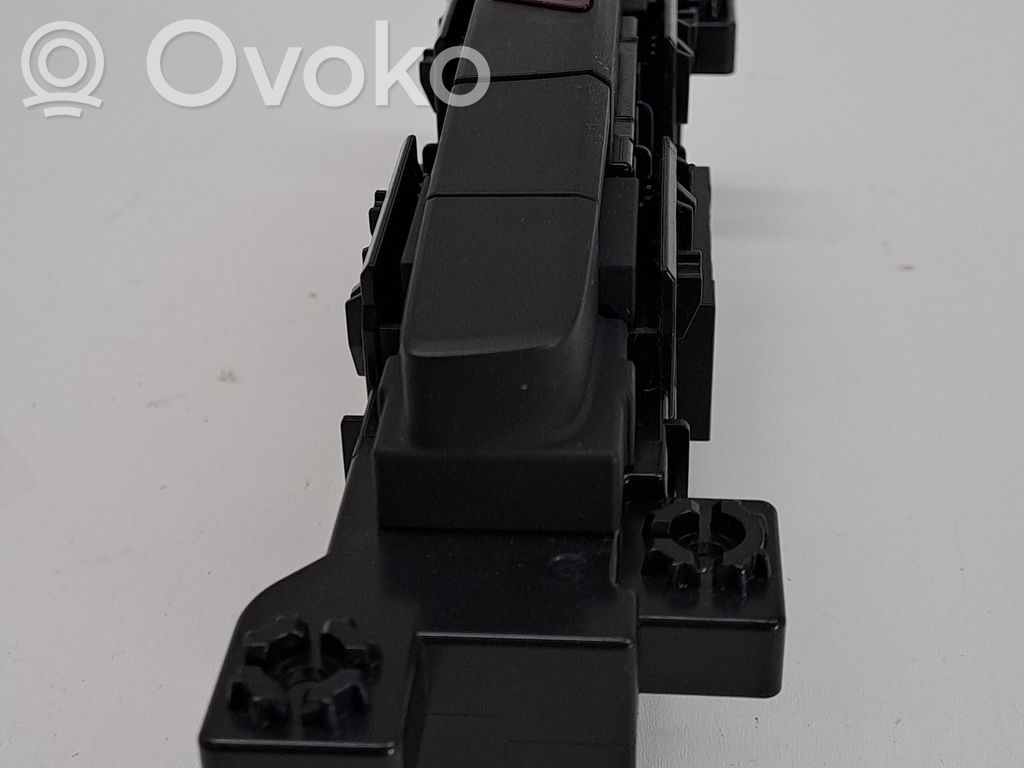 KIA Venga Botón interruptor de luz de peligro