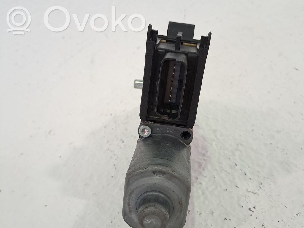 Citroen C4 I Moteur de lève-vitre de porte arrière