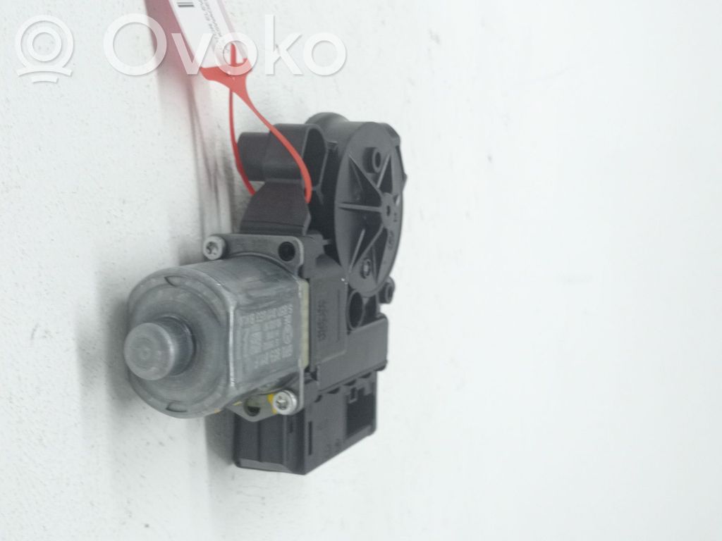Volkswagen Polo V 6R Motor macara geam ușă spate 