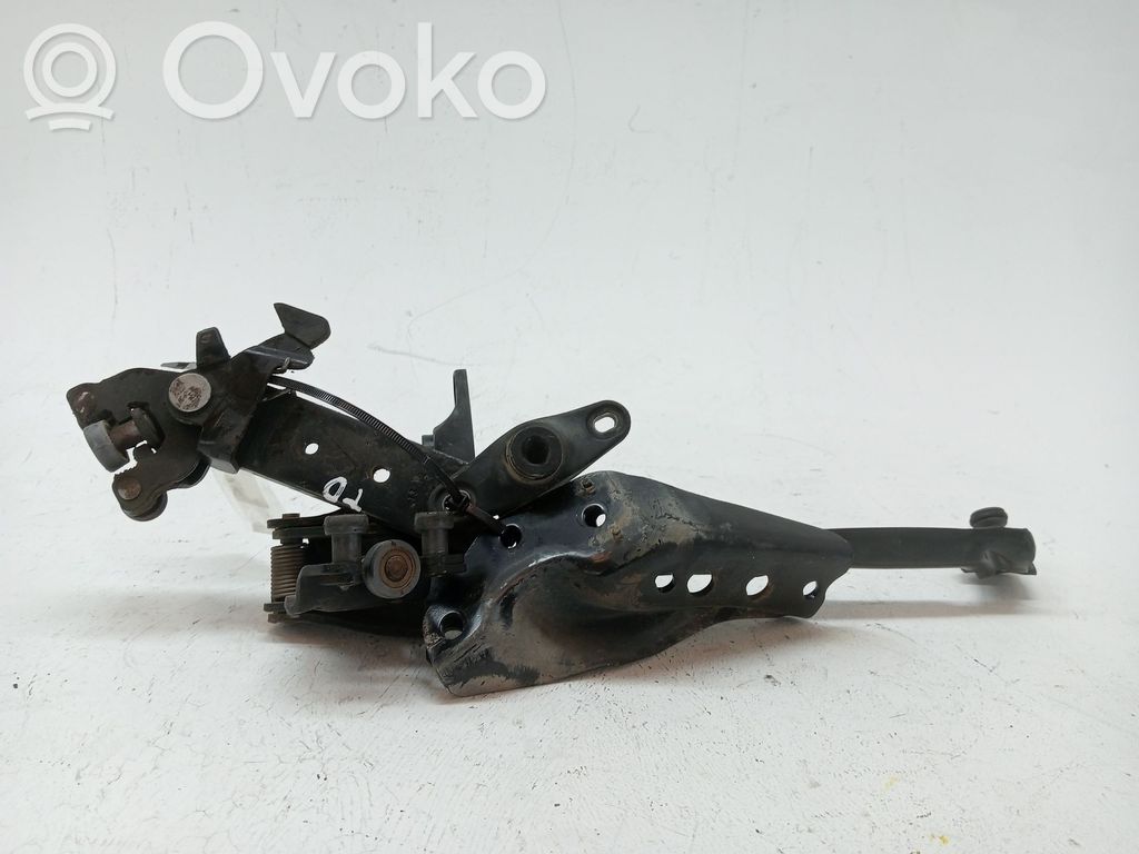 Peugeot Bipper Sliding door lower roller guide/hinge 