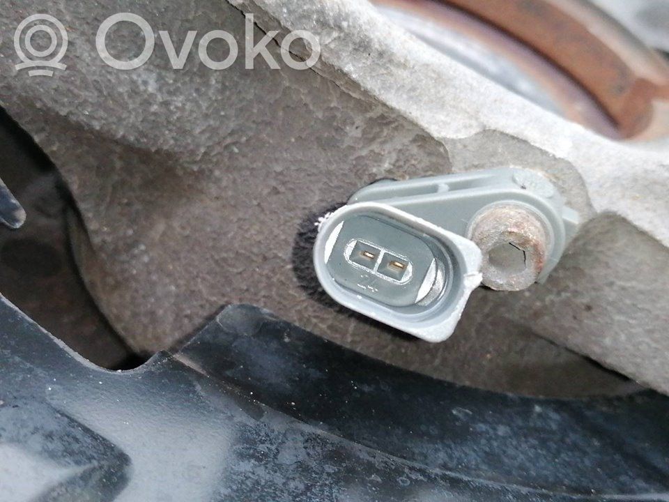 Achsschenkel vorne   7L0407257A,7L0927807B,7L8407258A