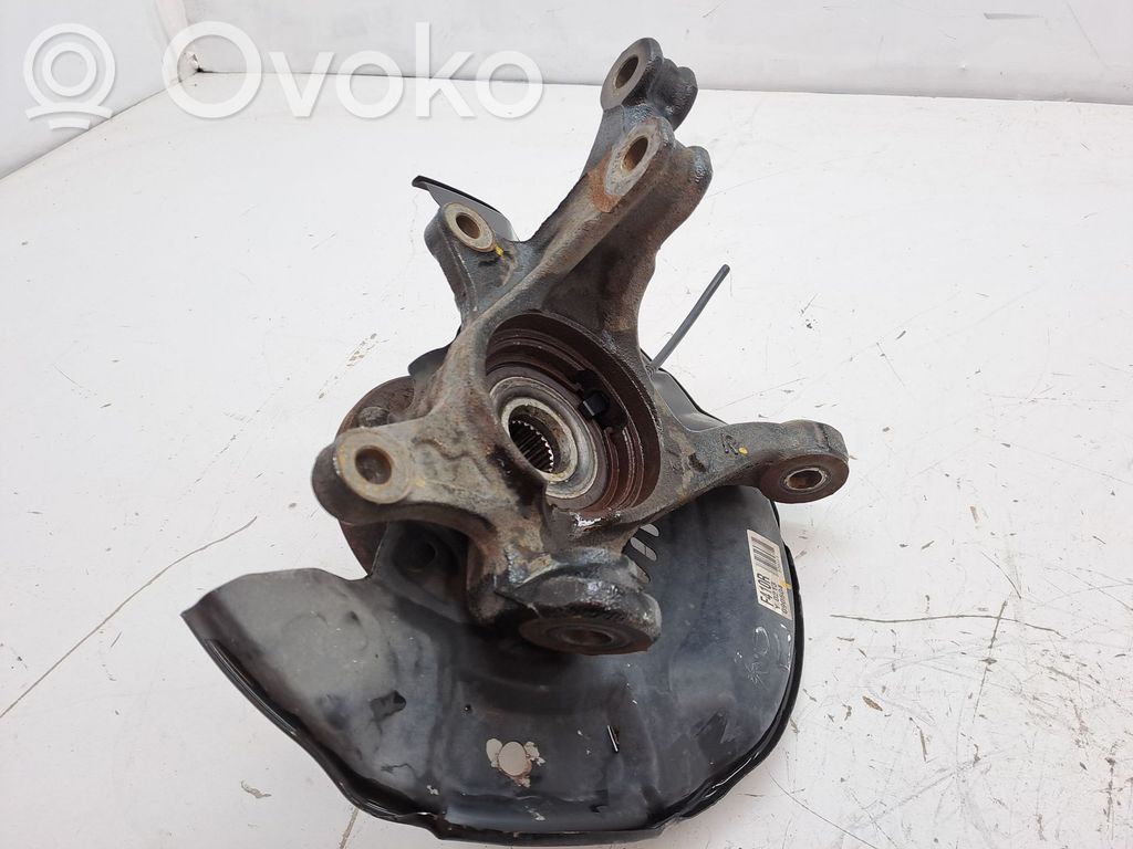 Toyota Urban Cruiser XP110 Achsschenkel vorne