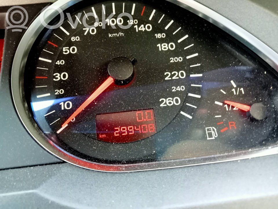 Audi A6 S6 C6 4F Vitezometru (grup de instrumente) 