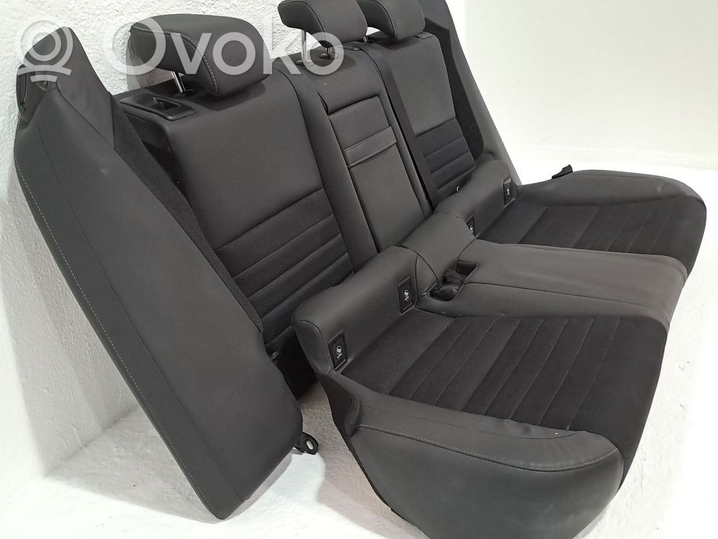 Lexus IS 200-300 Sedile posteriore 