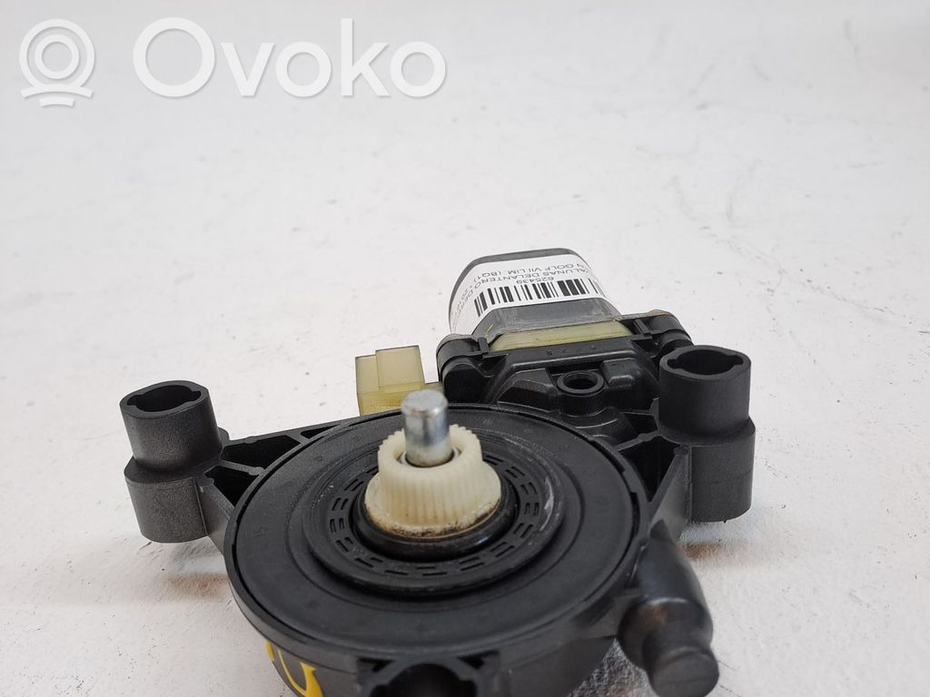 Volkswagen Golf VII Silnik regulatora szyby drzwi przednich