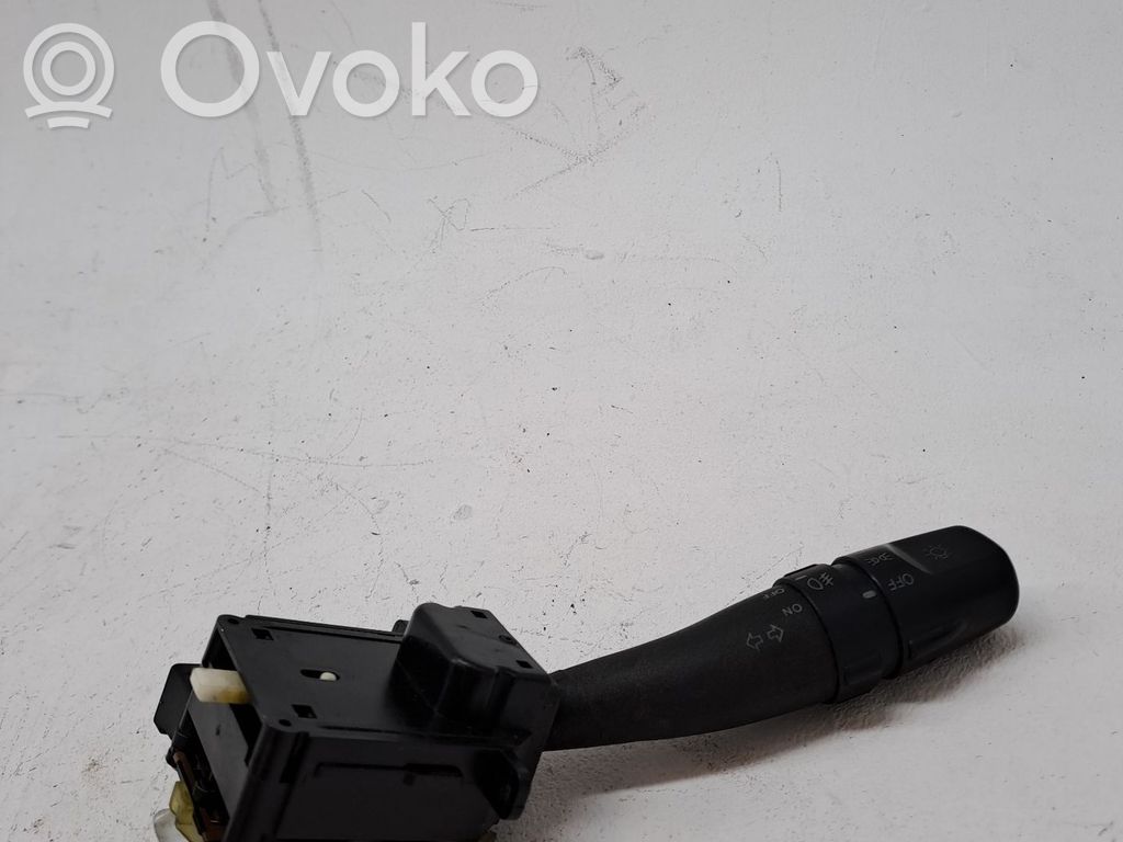 Light switch   934103E010