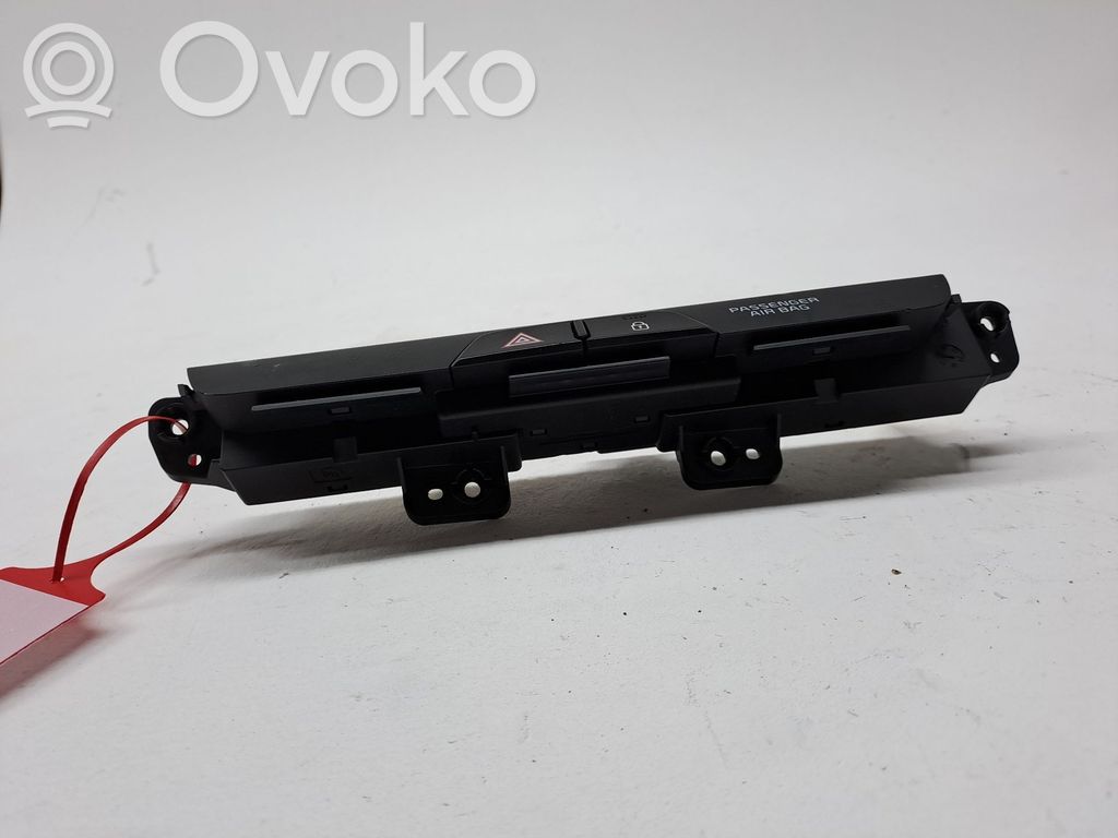 Hätävilkkujen kytkin   93790H8010WK
