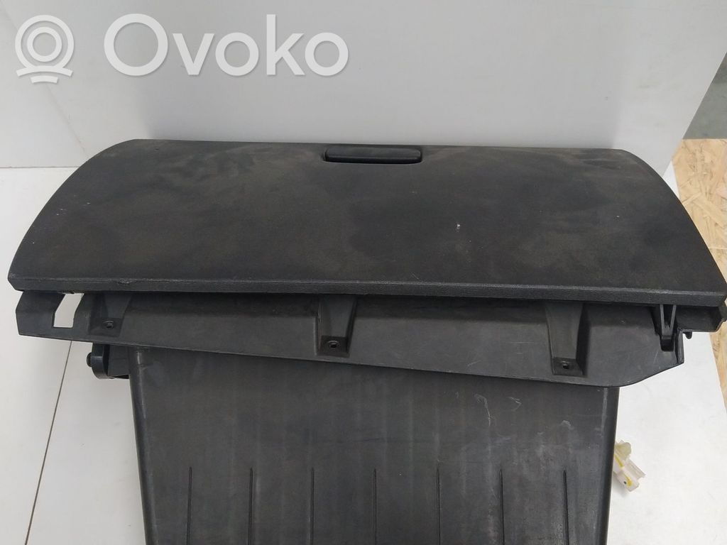 Guantera   845101P351EQ