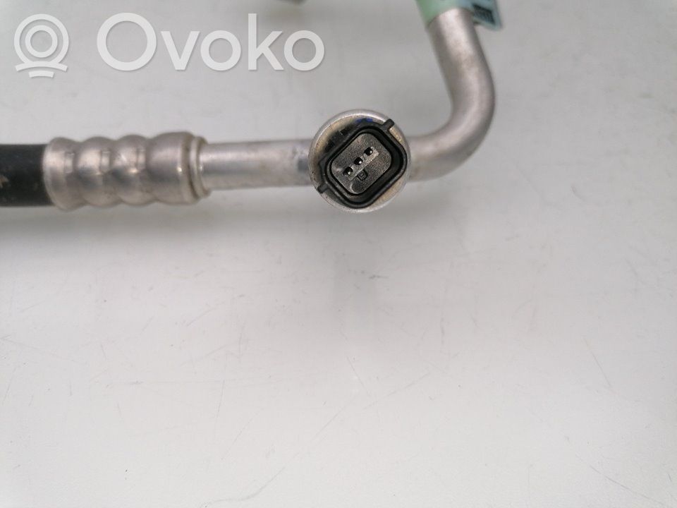Manguito/racor flexible para A/C   JT7119972CS,HG1A19D594AA