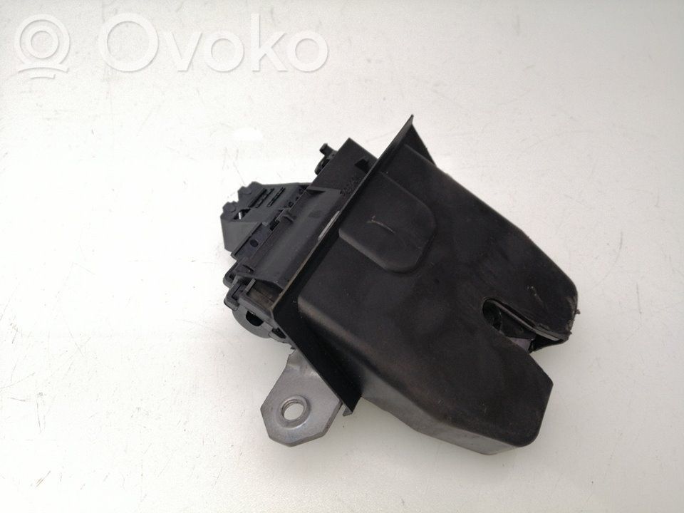 Tailgate lock latch   LR005164,6H52A442A66AD