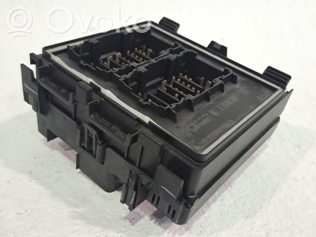 Módulo de fusible   2434800,JX6T14D068BD
