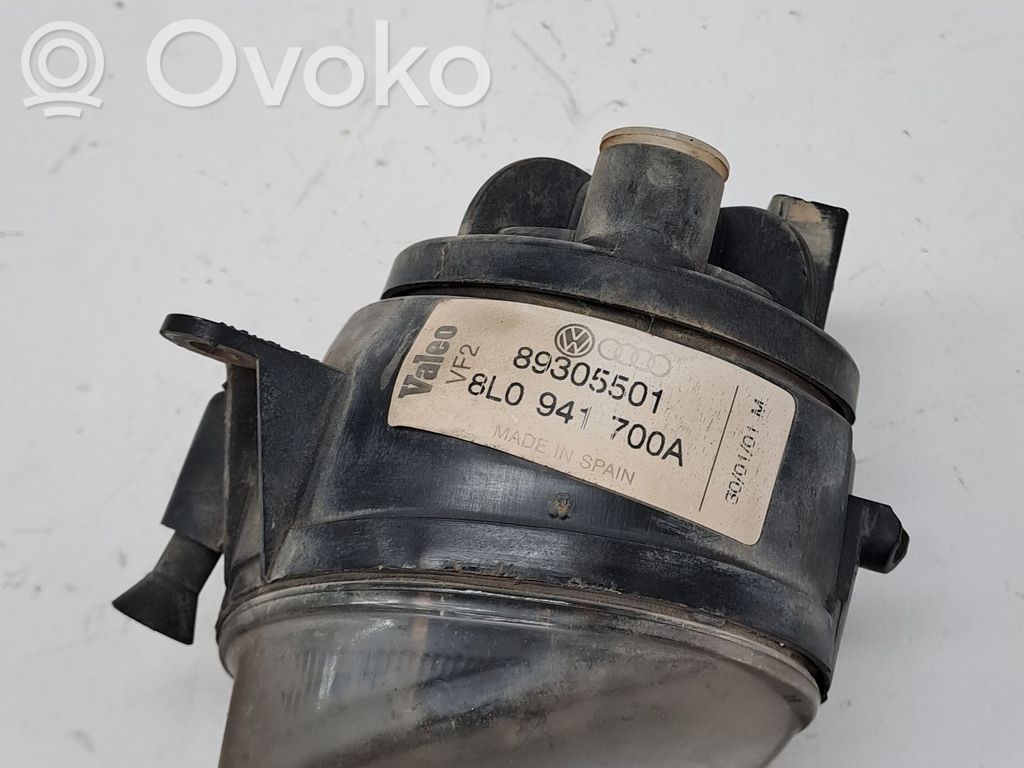 Luz de niebla delantera   8L0941700A