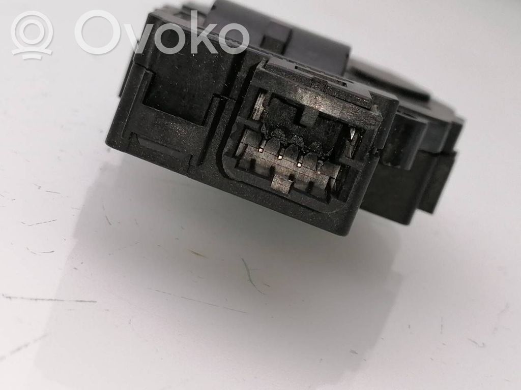 BMW 1 E82 E88 Motor/actuator clapetă aer 