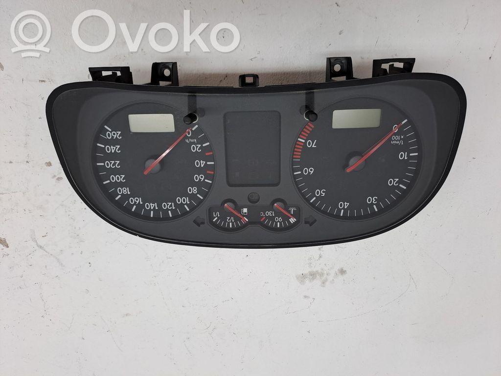Volkswagen Golf IV Licznik / Prędkościomierz 