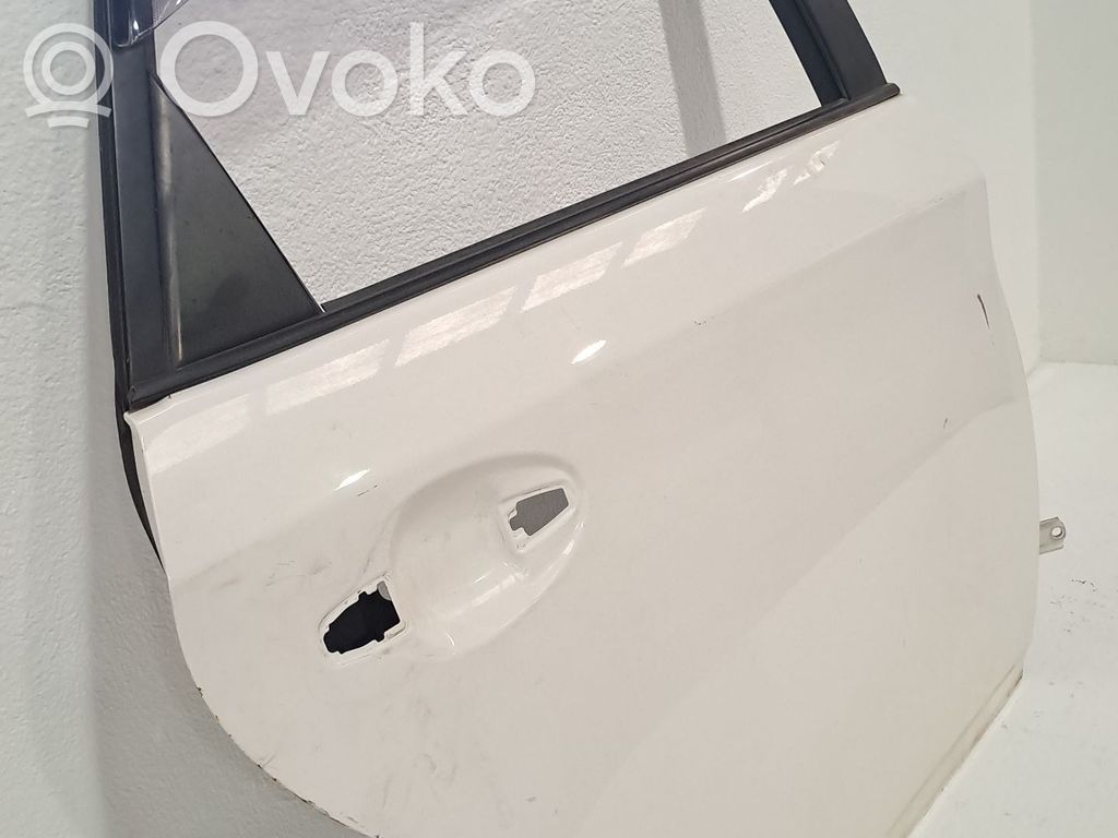 Puerta trasera   6700347080