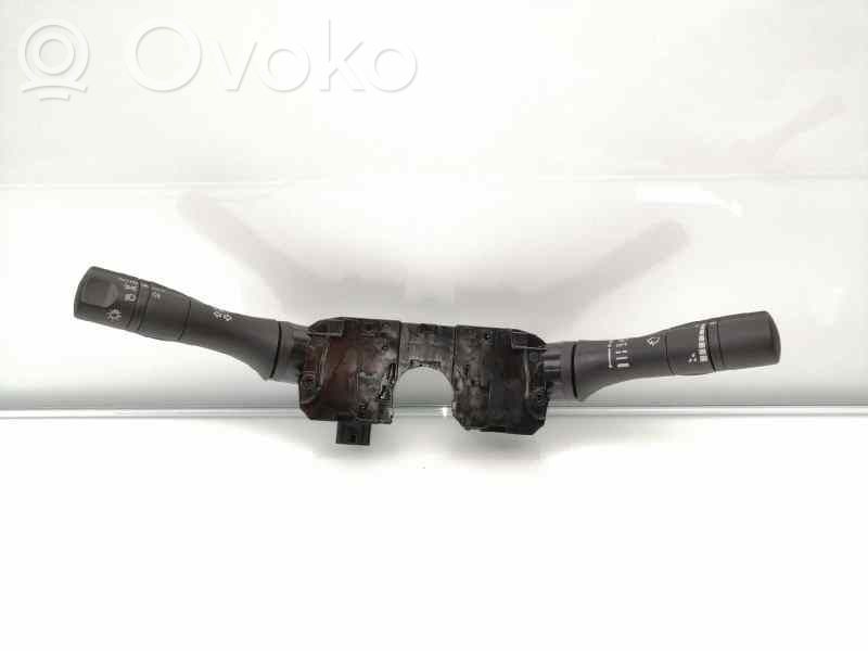 Nissan Qashqai Boutons / interrupteurs volant 