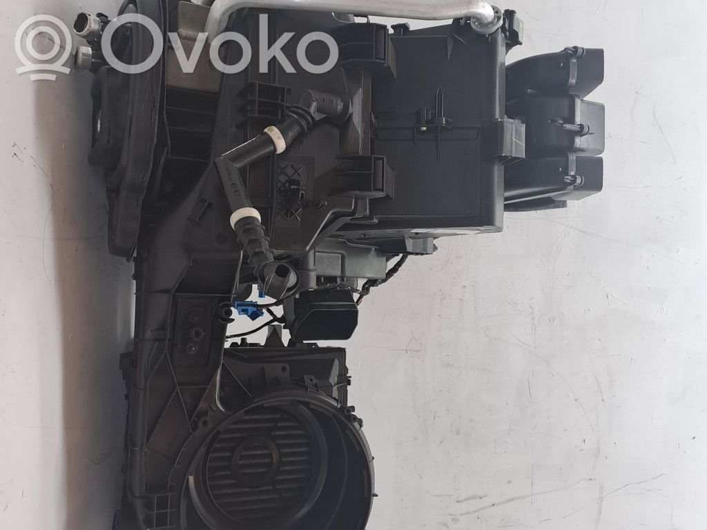 Ansamblu cutie climatizare interioară   5Q1820353J