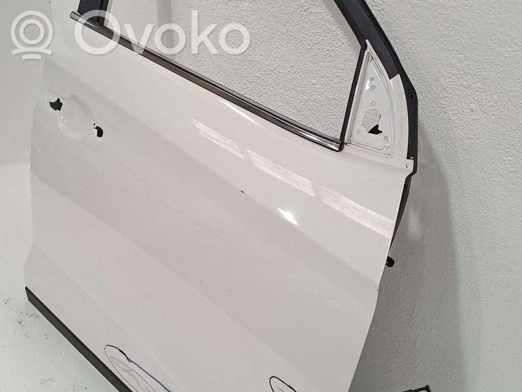 Puerta delantera   76004D7000