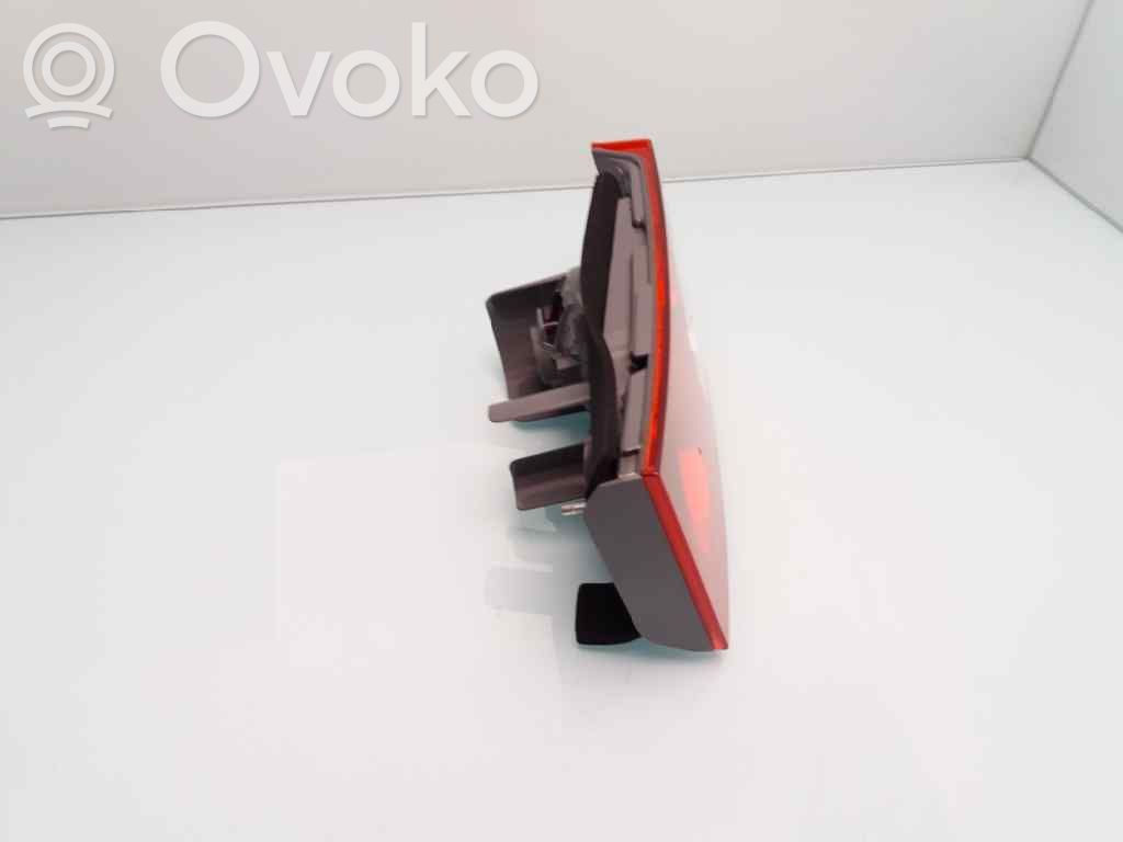 Honda Civic Takavalon polttimo 