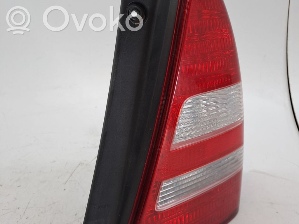 Bec lampă spate   84201SA060