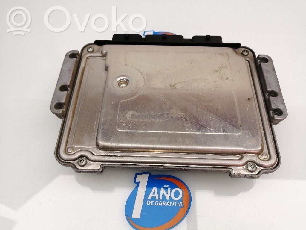 Unidad de control/módulo ECU del motor   8200310863,0281011549,8200370779