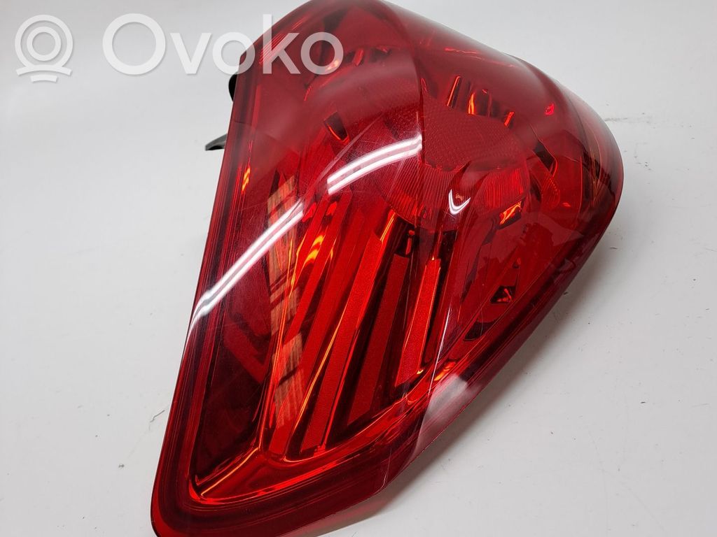 Opel Astra J Spuldzīte 