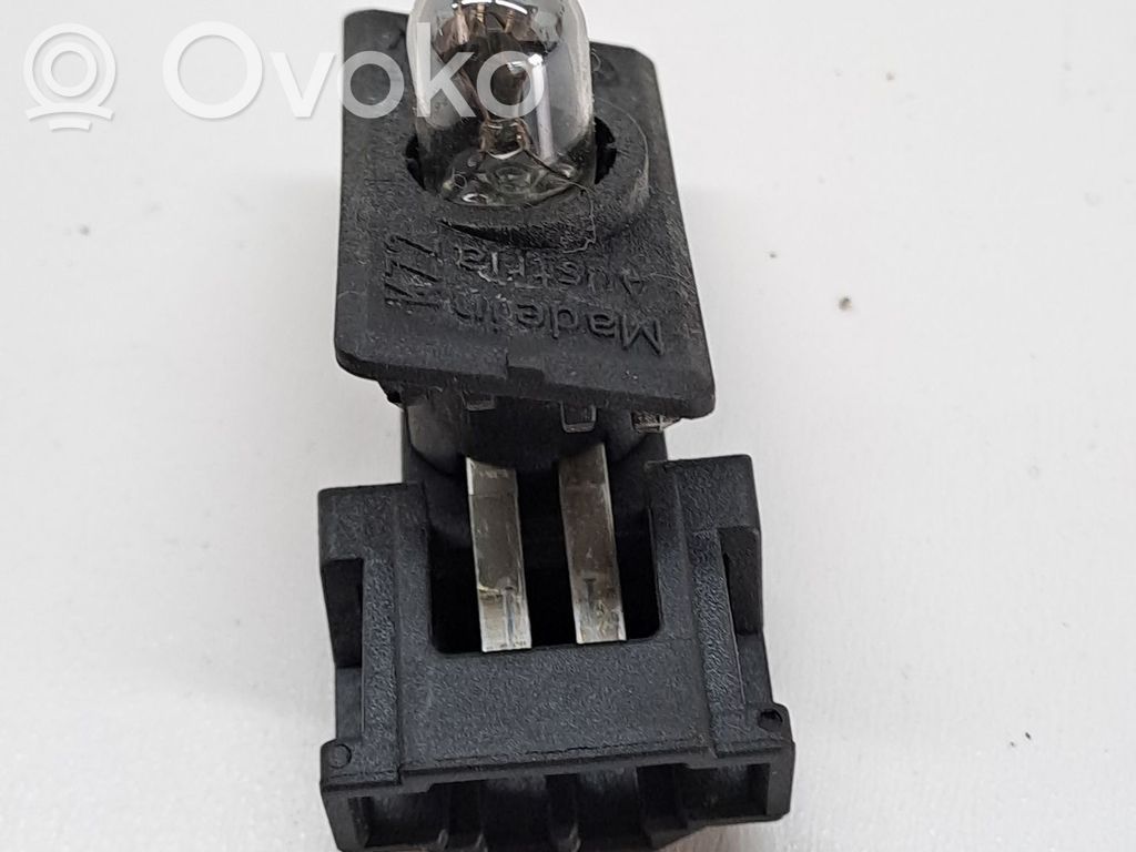 Volkswagen Golf III Lampa oświetlenia tylnej tablicy rejestracyjnej 