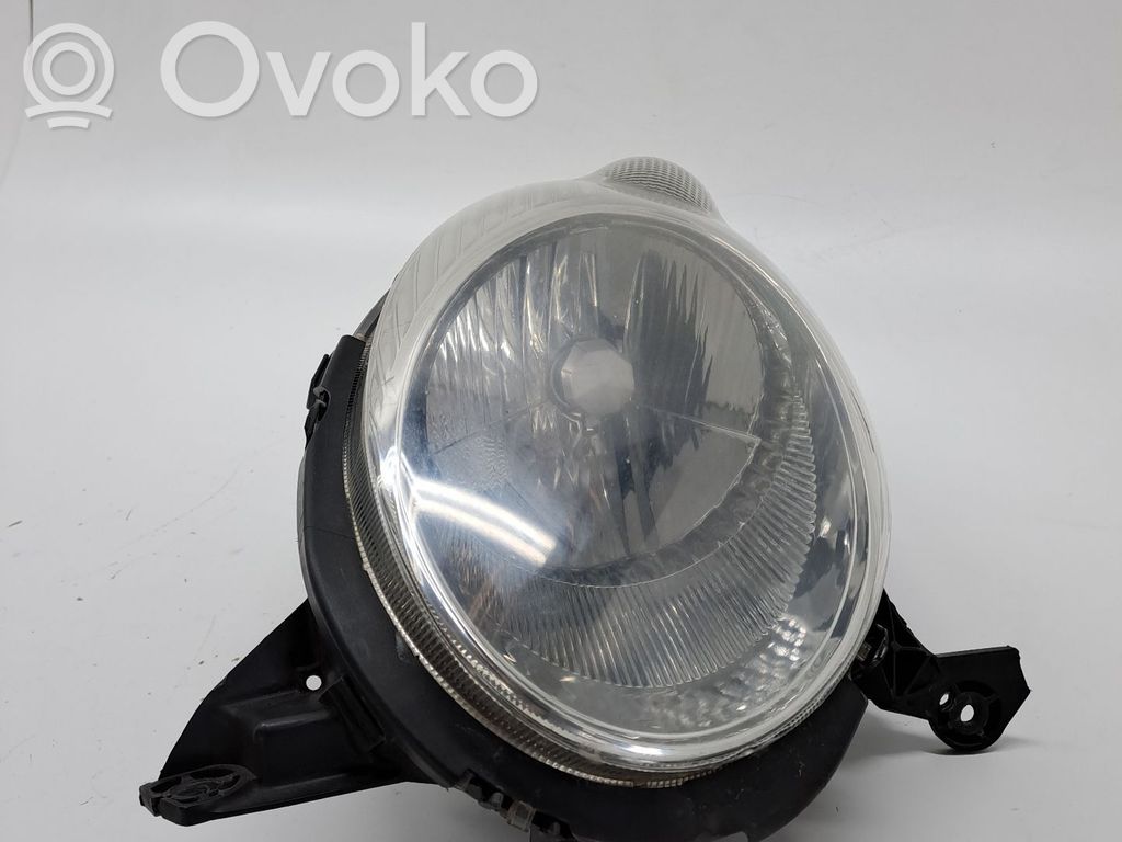 Phare frontale   26060AX700