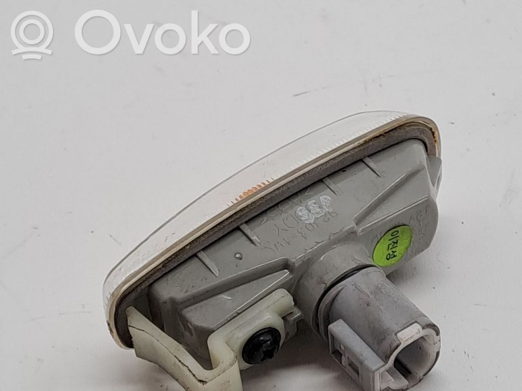 KIA Stonic Indicatore di direzione del parafango anteriore 